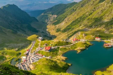 Balea-Lac-si-Transfagarasan-1-370x247