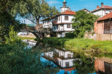 Bulgarien-Rundreise-2026-Bukarest-11-370x247