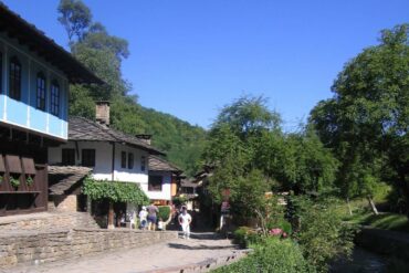 Bulgarien-Rundreise-2026-Bukarest-5-370x247