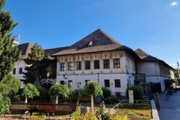 City-Break-Bukarest-2-1-370x247