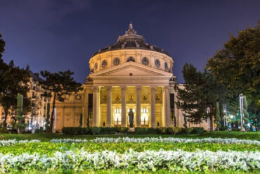 City-Break-Bukarest-2-370x247