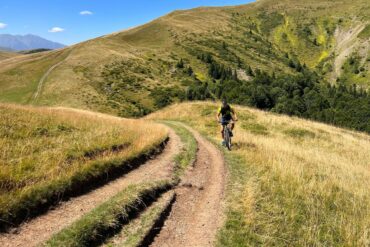 Fahrrad-durch-die-Bucovina-10-1-370x247