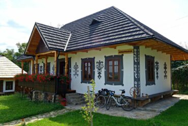 Fahrrad-durch-die-Bucovina-15-370x247
