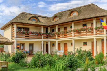 Siebenbuergen-Kirchenburgen-13-370x247