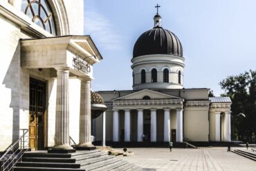 Weinland-Moldawien-12-370x247